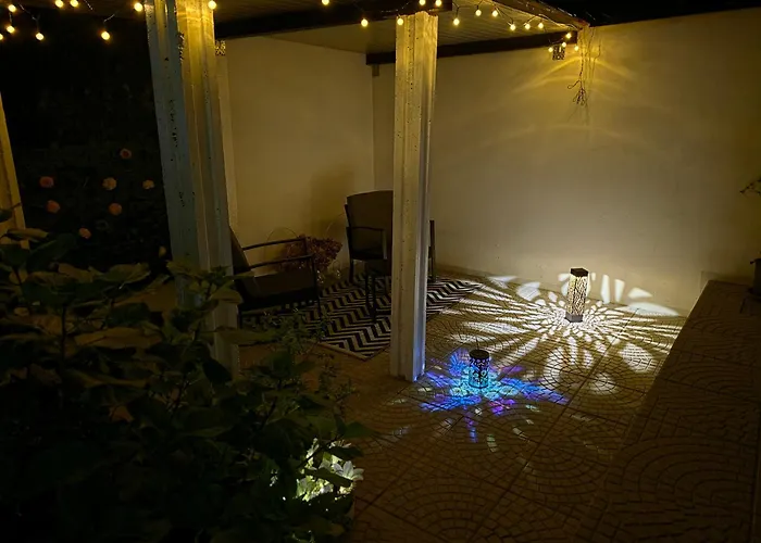 Lily Loggiadeifiori With Private Patio Near Station, Bus And Swiss Boarder